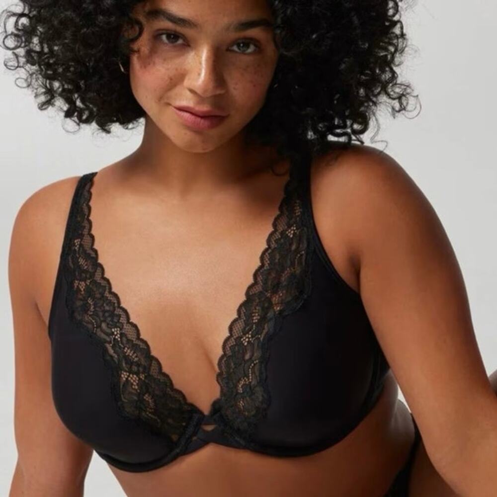 Soma Size 36DD Essentials Unlined Plunge Bra Lace Trim Underwire Black